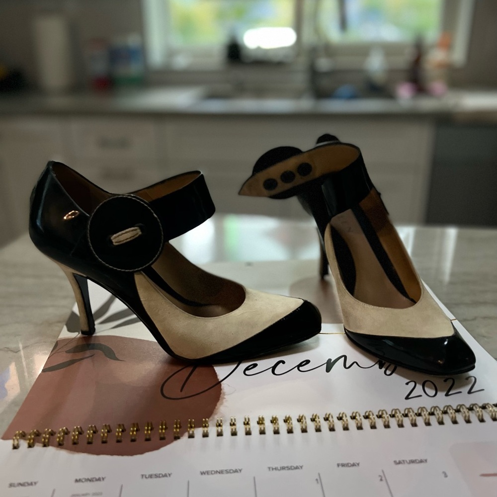 Alexander McQueen Black Mary Jane Style Button Strap - Women’s size 37